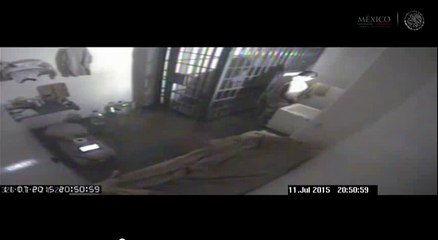 Un baron de la drogue s'échappe de prison par un tunnel de 1 mile de long - el chapo, prison Altiplano