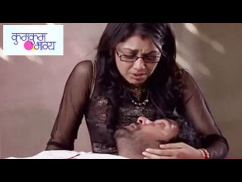Kumkum Bhagya 24th March EPISODE | Abhi DIES on Pragya's LAP