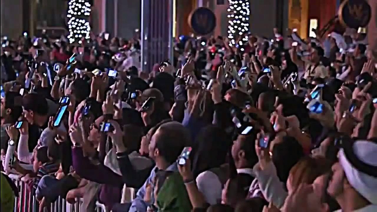 HD Dubai New Year Celebration 2013 - Burj Khalifa Fireworks - Happy New Year Dubai 2012-2013