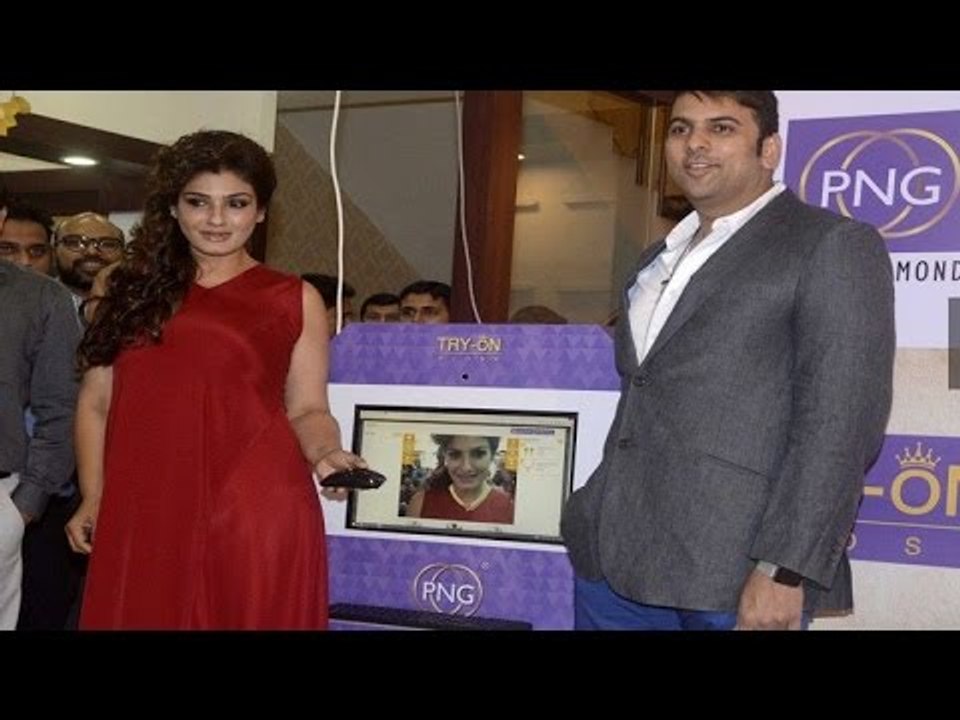 Raveena Tandon Re-Launches PN Gadgil Website