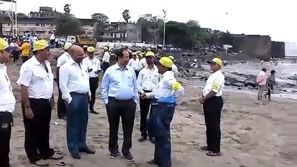 AADM sewa at Mahim Chowpatty on Anant Chaturdashi 2014 - video 02