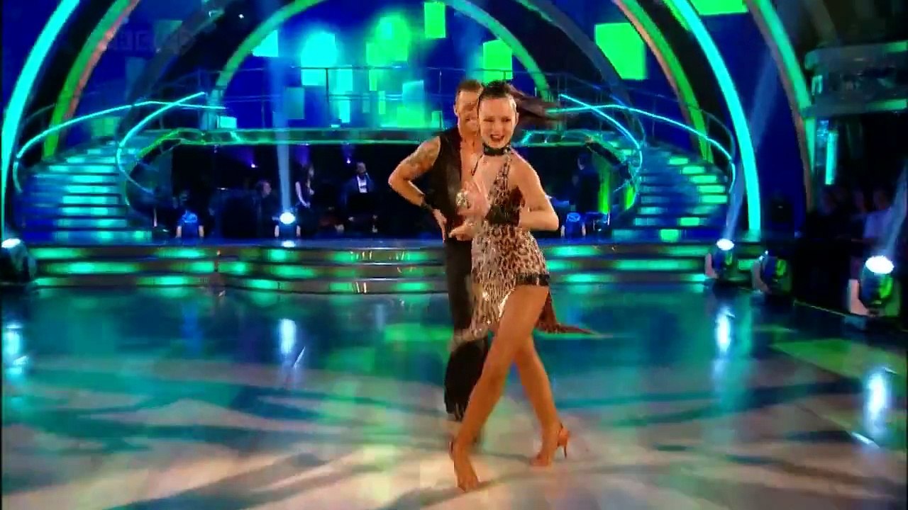 Kara Tointon & Artem Chigvintsev - Chacha - Strictly Come Dancing - Week 1 - Long Edit