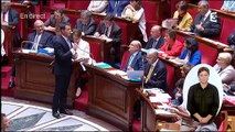Manuel Valls promet le prix humour et politique à Éric Woerth