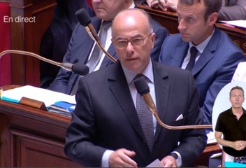 Incendie de Berre-l'Etang : Cazeneuve évoque un «acte criminel»