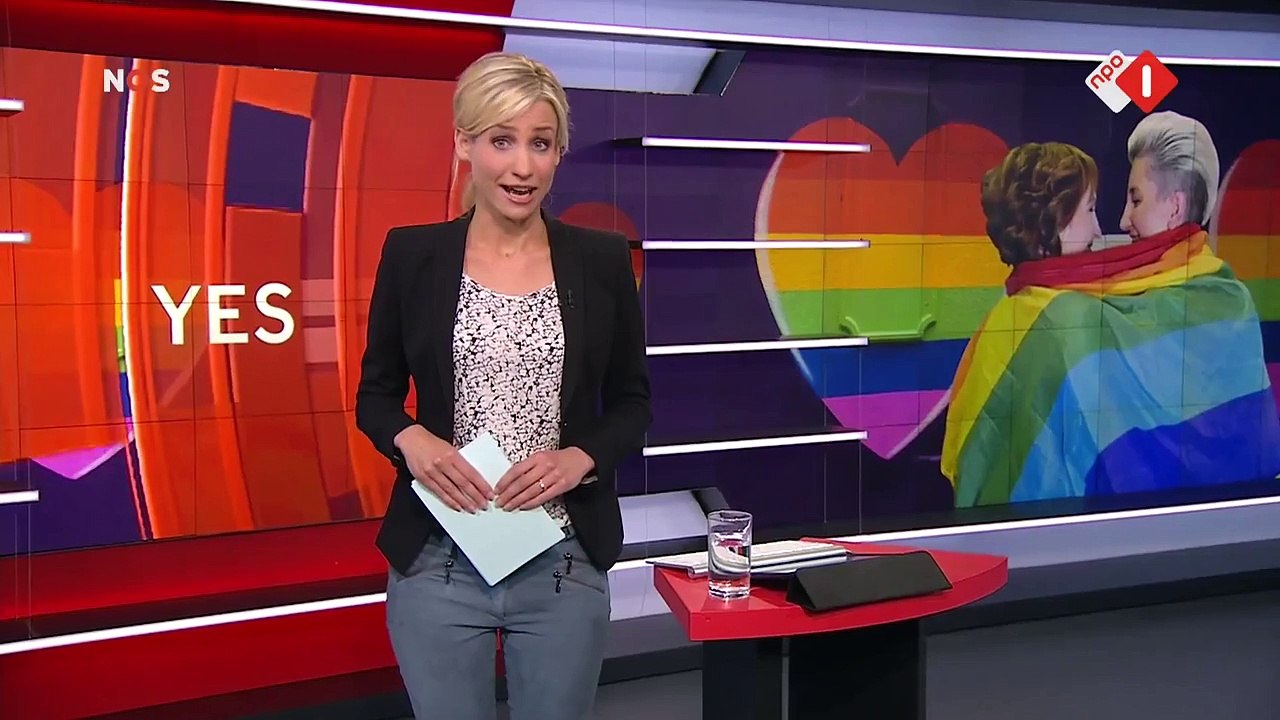 Dionne Stax 6uur Journaal 23 mei 2015