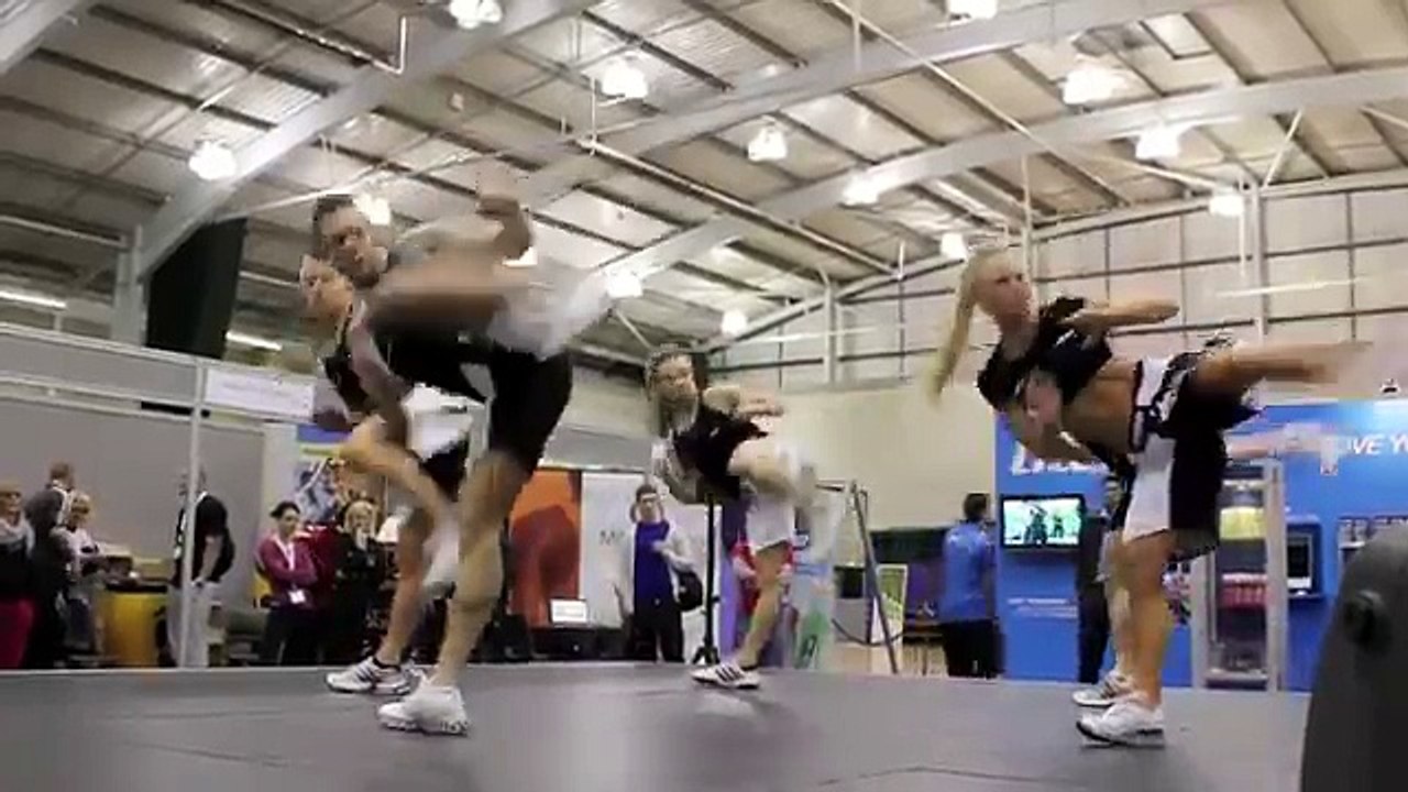 2010 lesmills demo in UK bodycombat