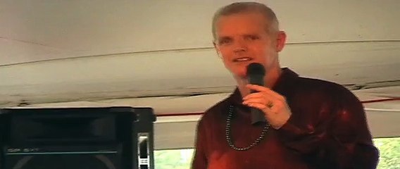 Chris Drummond sings 'Little Egypt' part 2 Elvis Week 2005