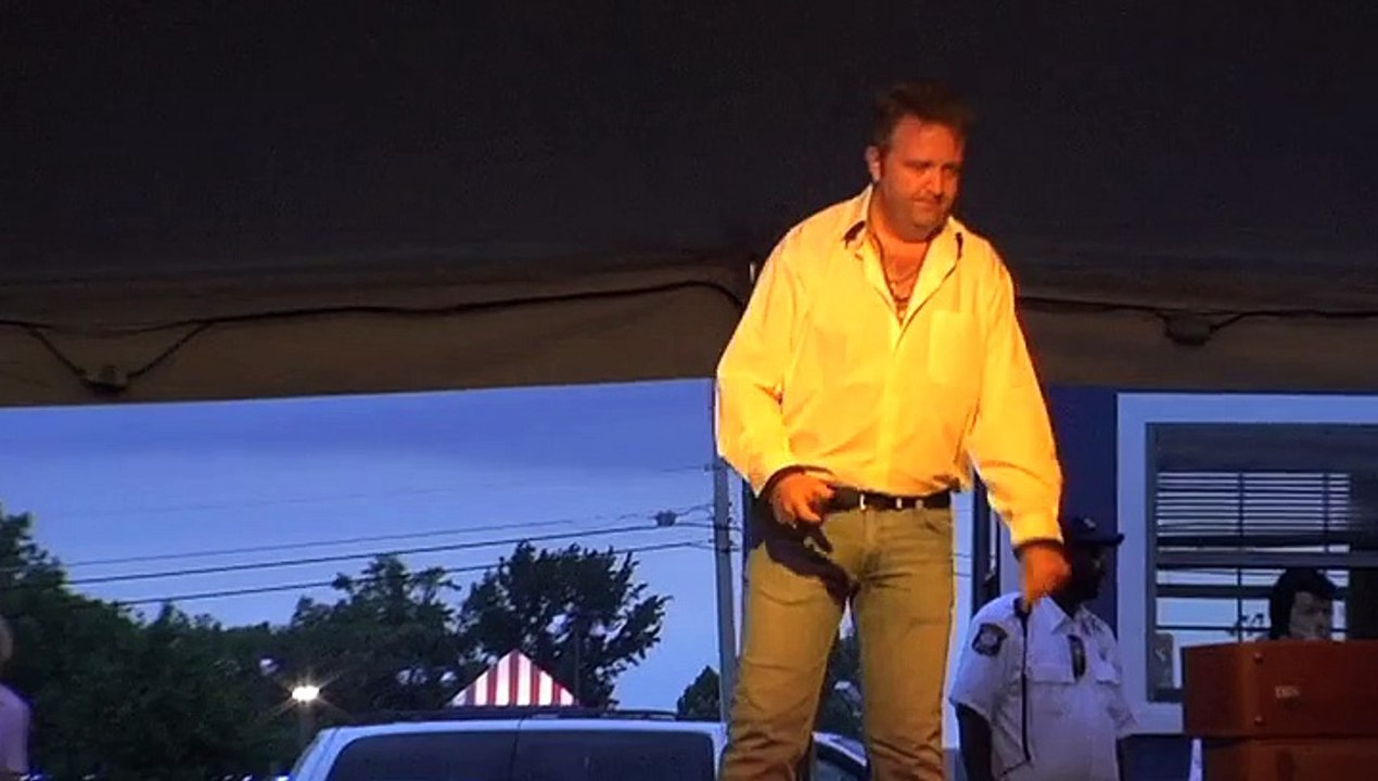 Colin Paul sings 'Devil In Disguise' Elvis Week 2011