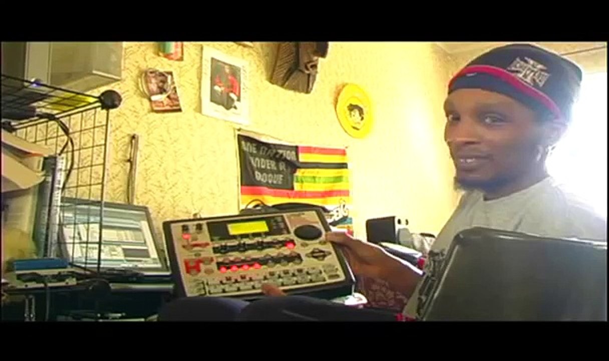 Clips from Del The Funky Homosapien's "11th Hour" DVD --DEL / Casual track