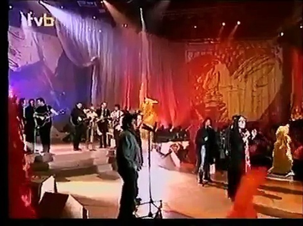 Nana Mouskouri - I Muvrini & 7 Guitares - Here's To You