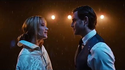 Edgar Ramírez protagoniza junto a Jennifer Lawrence la película 'Joy'