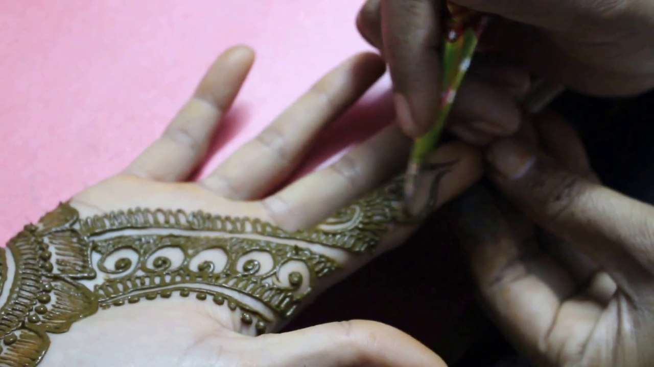 Roop Karma Mehndi Design for Eid 1