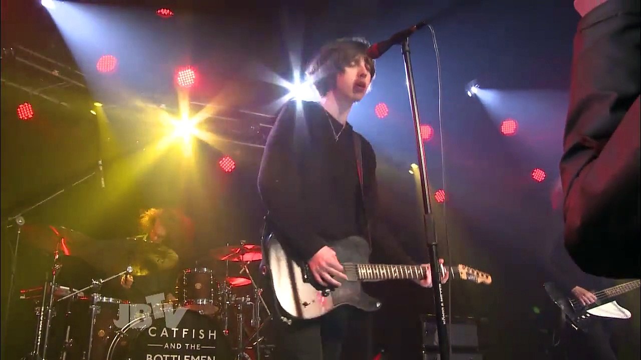 Catfish and the Bottlemen - Cocoon - Live