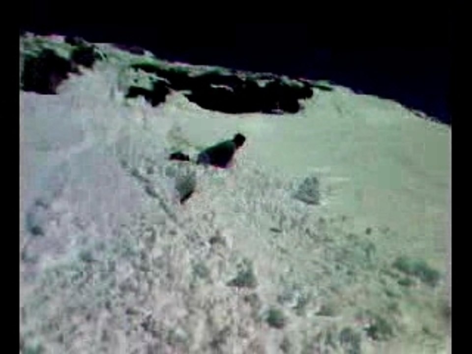 Luca chute pres des rochers