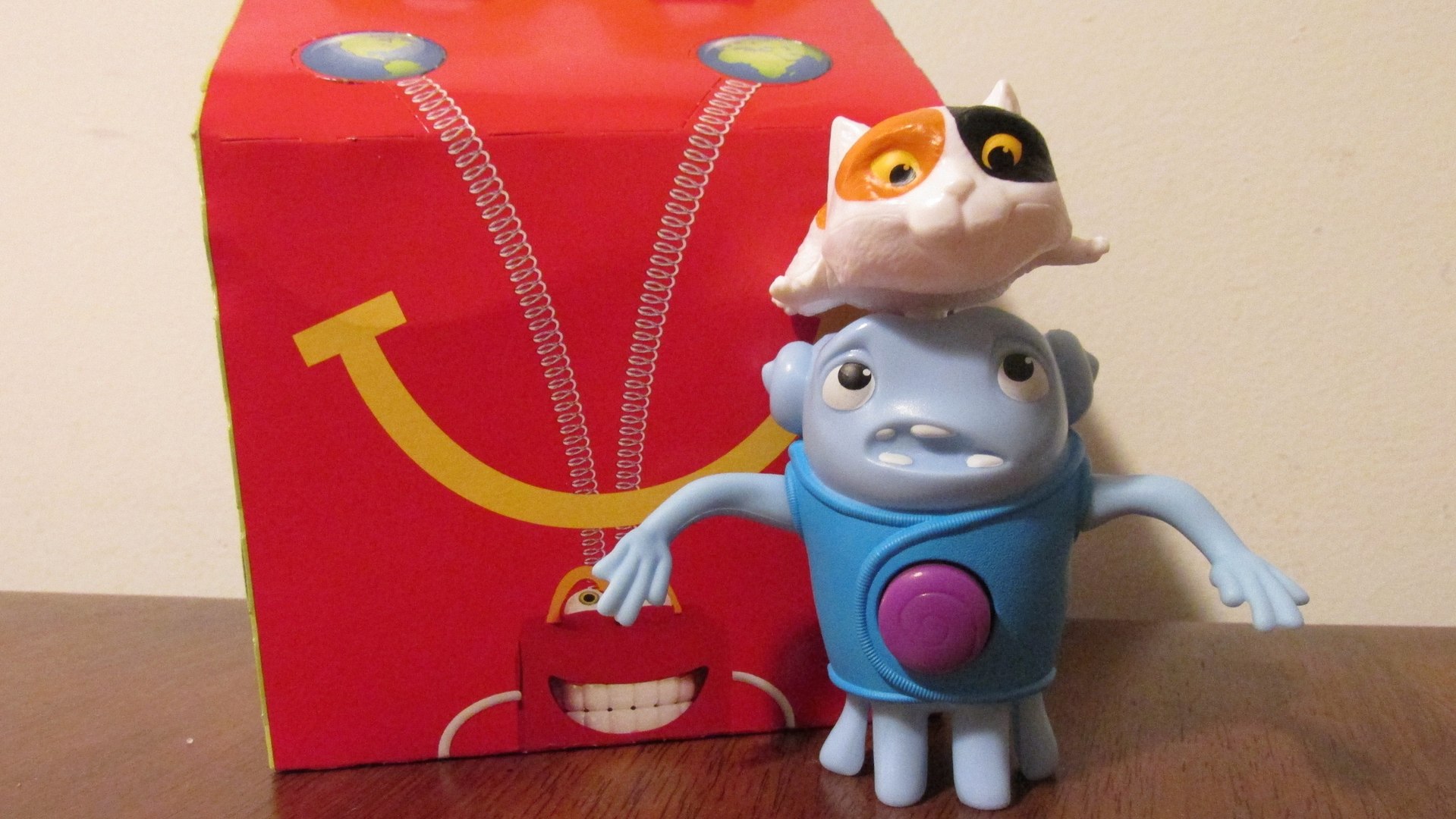 Oh from Dreamworks' "Home" joins the toys! McDonald's Happy Meal Toy  Unboxing and Review - video Dailymotion