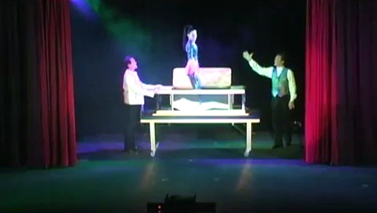 Andre Kole Squeeze Box - Andre and Tim