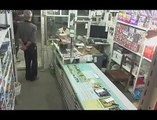 Iranian old man caught on CCTV dancing.......وقتی نمیشه جلوی قر رو بگیری