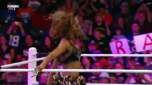 Alicia Fox & Jillian Hall w/ Maxine vs. The Bella Twins (Nikki & Brie) w/ Jamie Keys