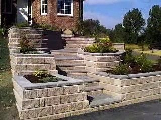 How to Build Stairs in a Retaining Wall