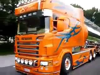 Scania Longline V8 von Roland Singer - from the Scania-Channel