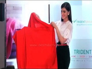 GORGEOUS Actress Kriti Sanon Comments On Her DILWALE Hero Varun Dhawan: Calls Him Nautanki