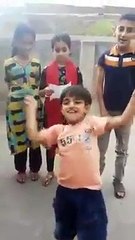 Descargar video: Kids are Performing I.Khan PTI - so nicely WoW - VID-20150614-WA0002