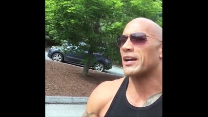 The Rock a un petit problème de doigt - Accident de tournage