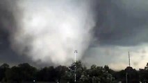 Tornado roars through University of Alabama in Tuscaloosa 4/27/2011