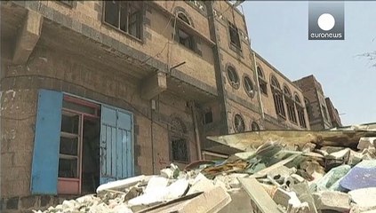Varios ministros yemeníes aterrizan en Adén parra liderar la contraofensiva