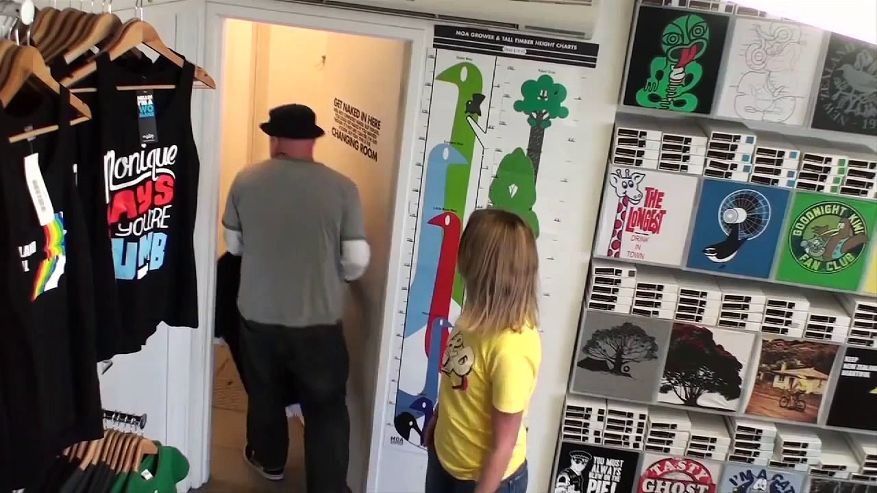 The Changing Room - Girl's Locker Room  | Jono and Ben At Ten