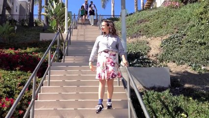 STARSHIPS MUSIC VIDEO - Miranda Sings