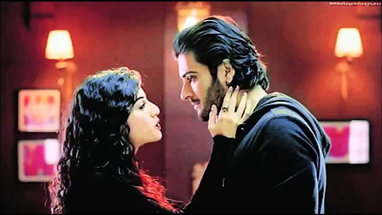 Baatein Ye Kabhi Na Khamosiyaan