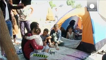 Emergenza migranti in Grecia, l'isola di Lesbo "affonda" fra i migranti