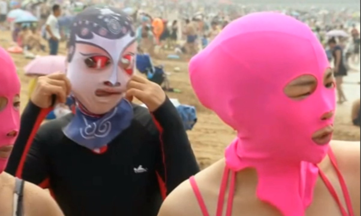 Le facekini, nouvelle mode des plages chinoises