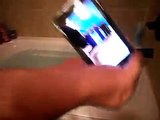 Motorola droid razr maxx bathtub water test insane.......