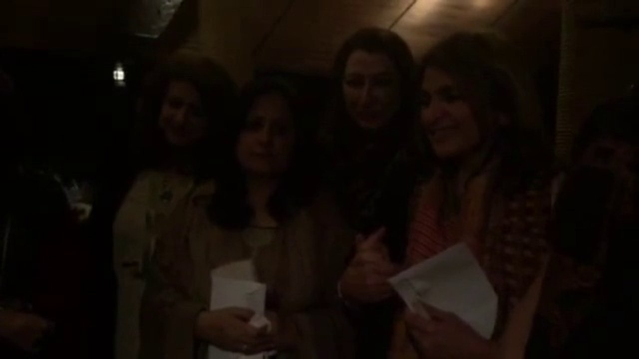 Fauzia Kasuri Singing National Song "Ae Watan Piyare Watan Pak Watan"