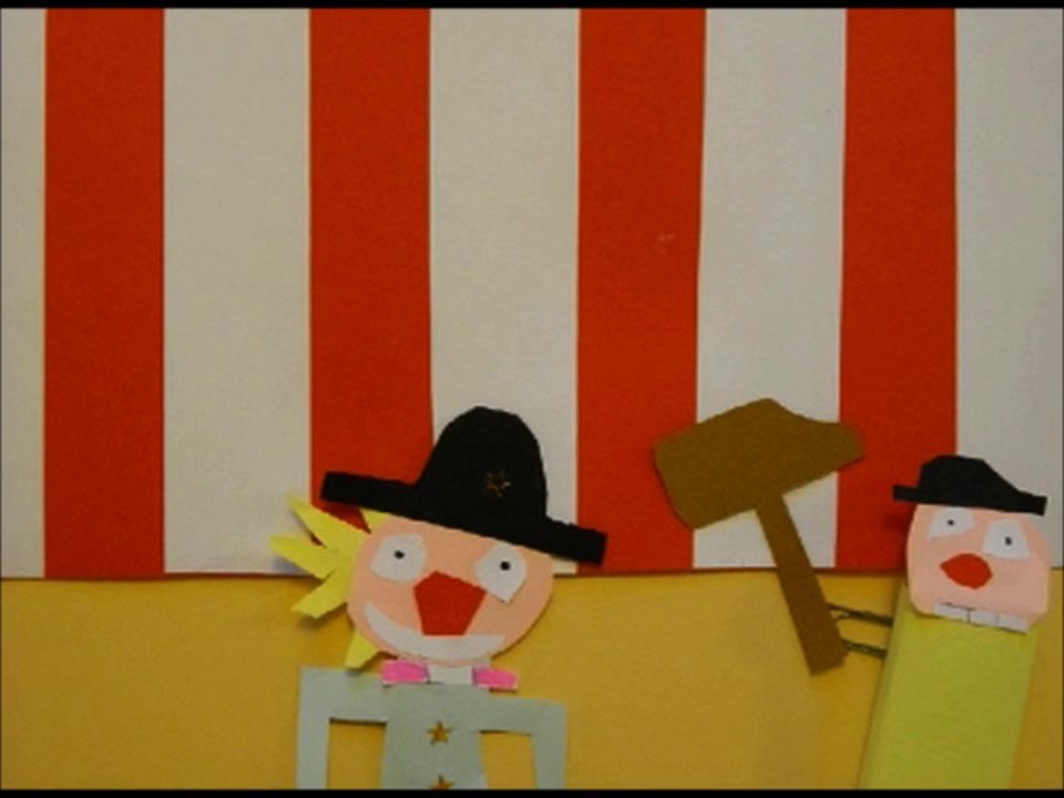 Deux clowns idiots et un marteau