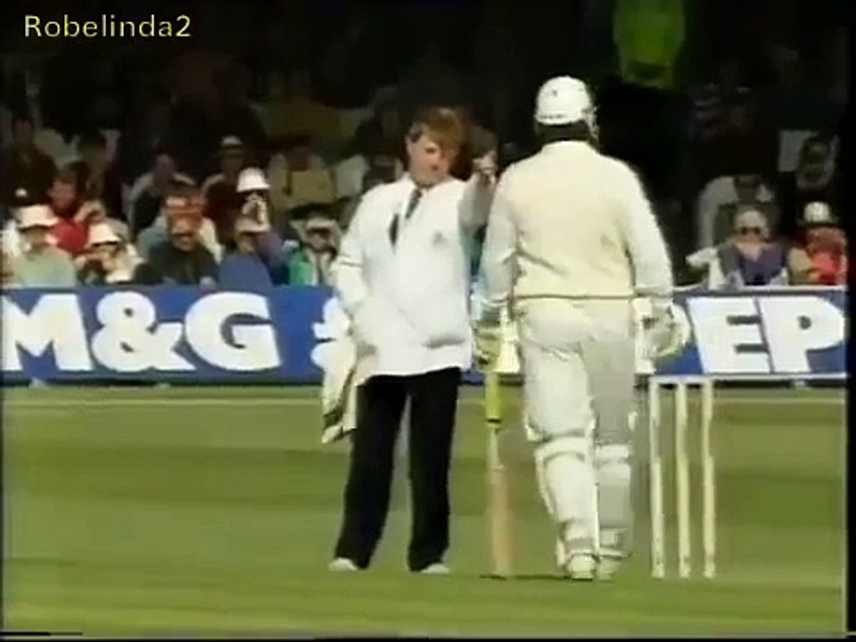 14 insane yorkers from Waqar Younis best 1_29