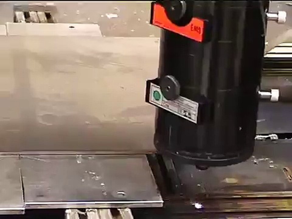 Steel cutting with Synrad 400-watt CO2 laser