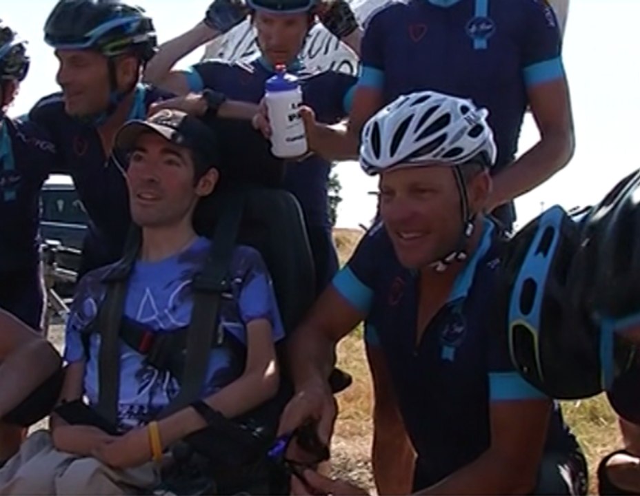 La  visite de Lance Armstrong au Tour de France à travers les télés, en 42 secondes