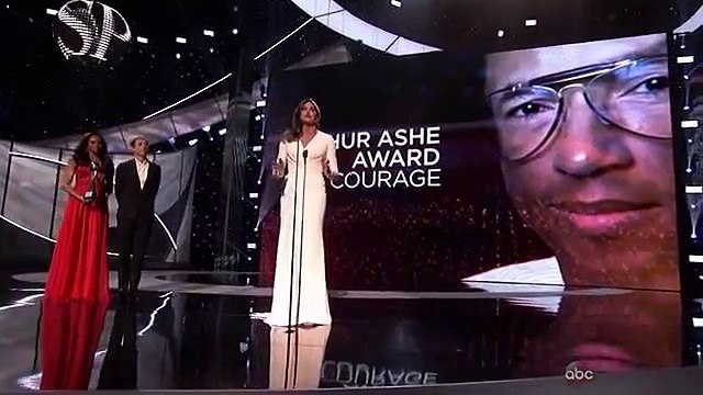 ESPYS 2015 - CAITLYN JENNER Wins Arthur Ashe Courage Award - 2015 ESPN Awards (7-15-15)
