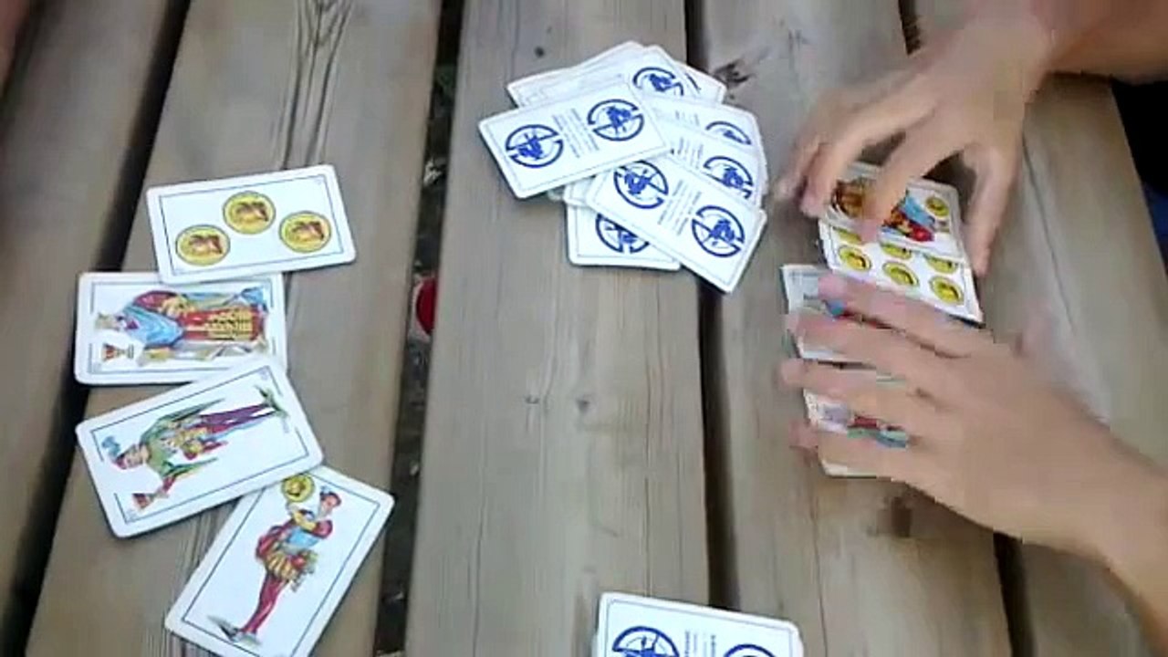 Aprende a jugar al mus con isaac y enrique.