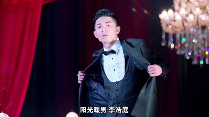 《中国超模》20150716 张亮鼓励学员示范水下拍摄  “雪女王”梦幻微电影表现完美part1