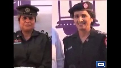 Karachi mein 2 Women Police officers kay darmin ho gie Larhai