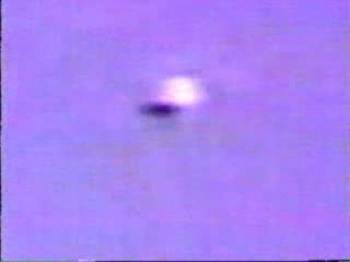 OVNI stationnaire rotatif