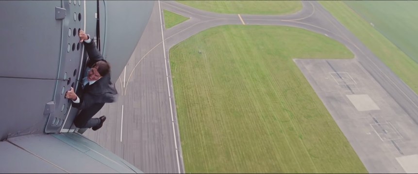 Mission Impossible 5 : Les coulisses de l’impressionnante cascade de Tom Cruise