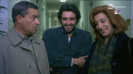 Flavio Insinna diventa papà nella serie Il Mastino