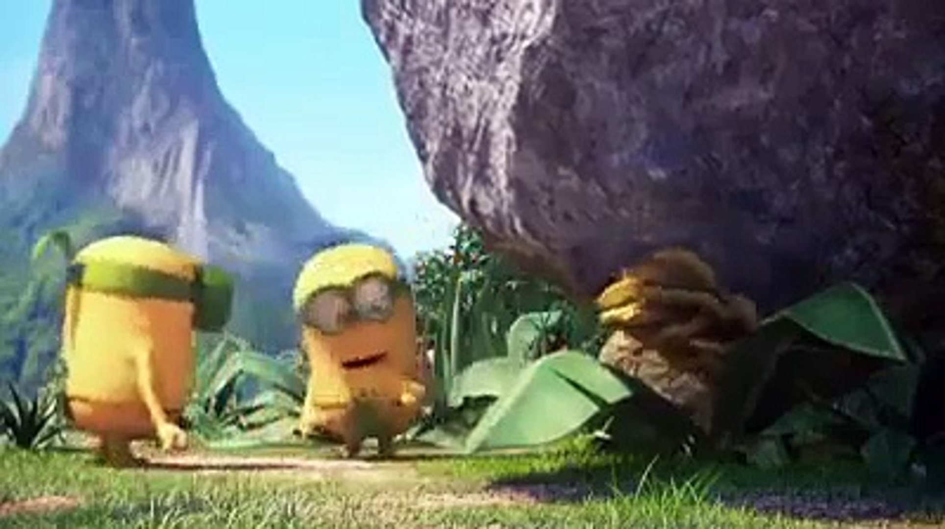 ⁣Minion Banana EDM -