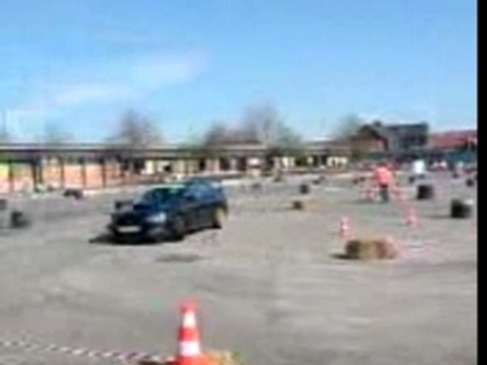 MOV00336 subaru impreza drift