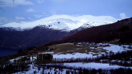 Mesmerizing 2-month time lapse reveals farm thawing